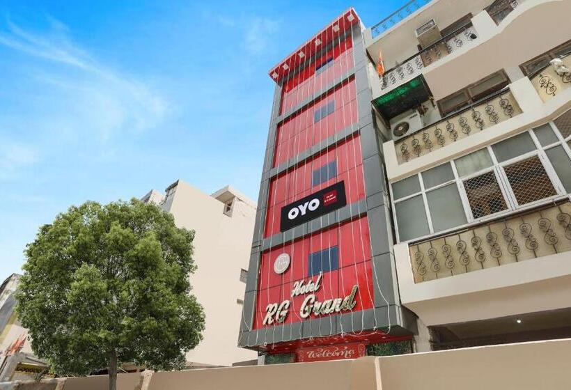 Oyo Flagship Hotel R G Grand