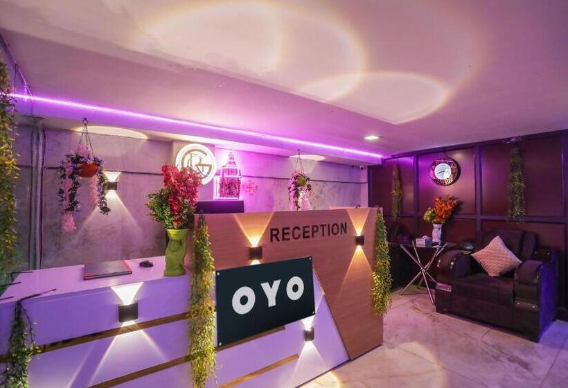 Oyo Flagship Hotel R G Grand