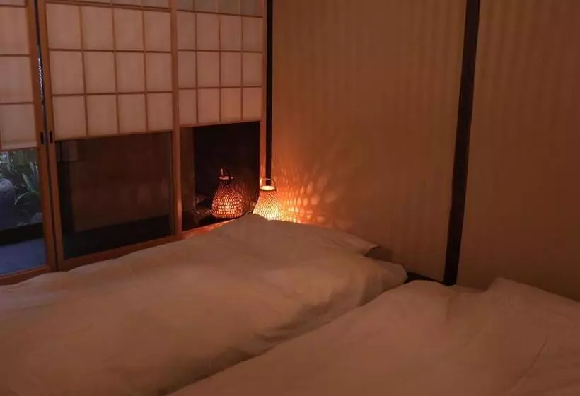 پانسیون 老松町の宿
