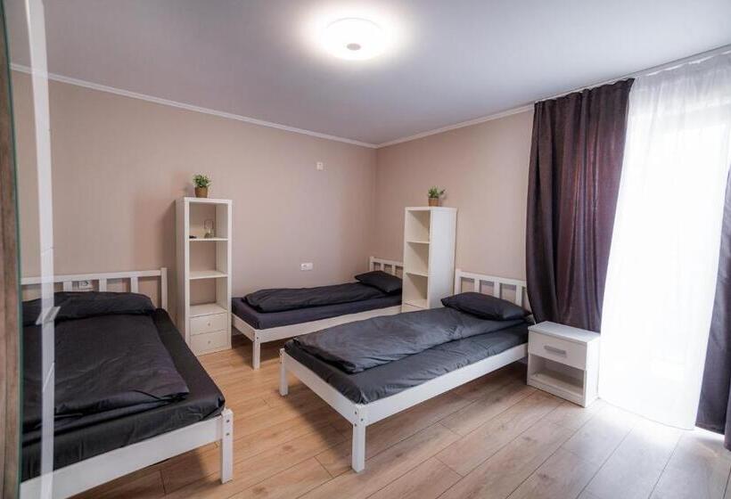 پانسیون 108 Villa