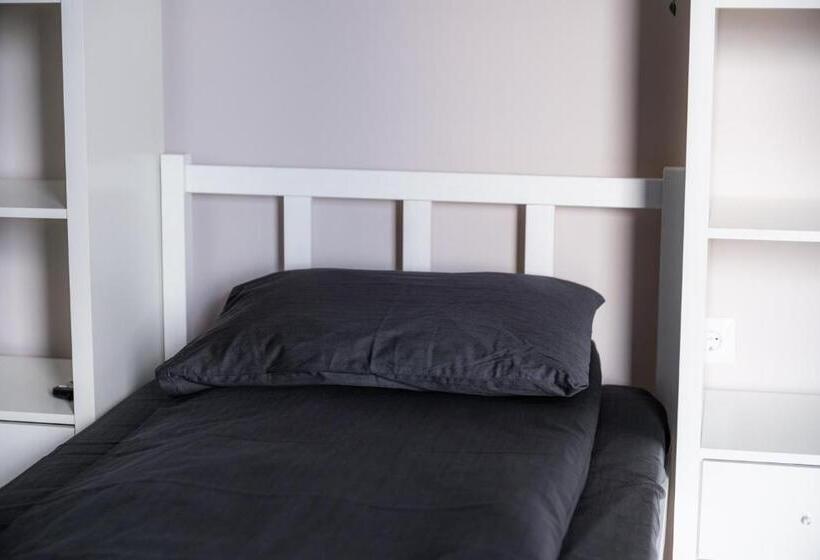 پانسیون 108 Villa