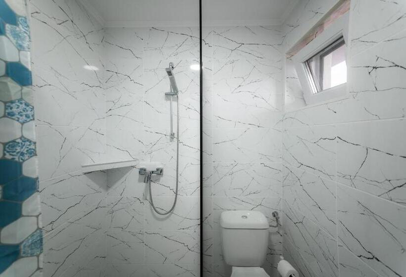 پانسیون 108 Villa