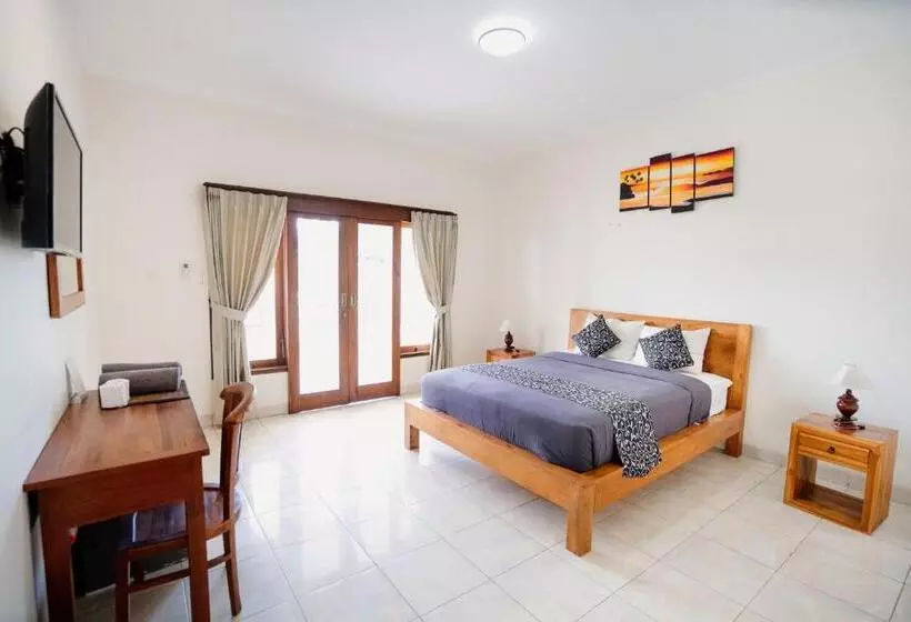 پانسیون Kayuma Catu Canggu