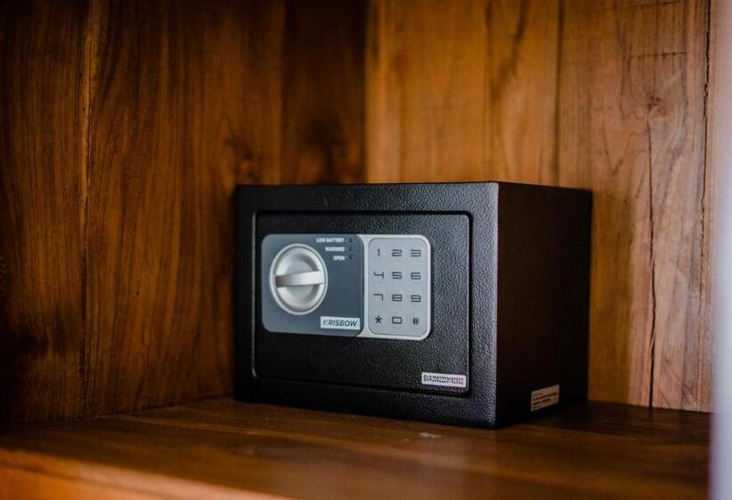 פנסיון Kayuma Catu Canggu