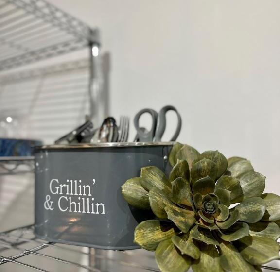 Pension Large Studio In The Heart Of Hope Island & Sanctuary Cove