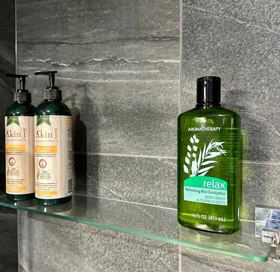 Pension Large Studio In The Heart Of Hope Island & Sanctuary Cove