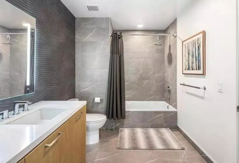 Relax On The Penthouse Floor Dtla With A View