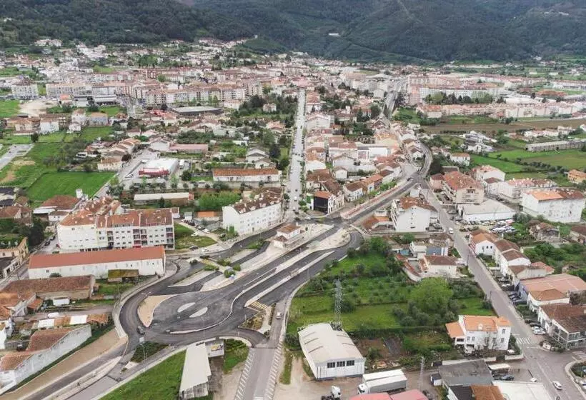 Aamiaismajoitus (B&B) Lousã Estação Al