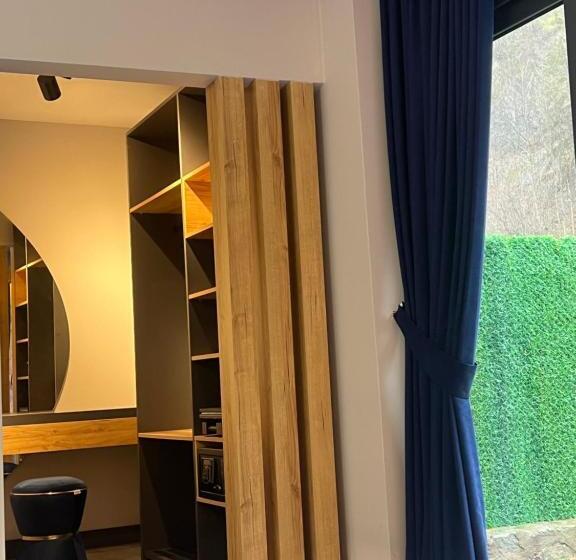 مبيت وإفطار Yazici Premium