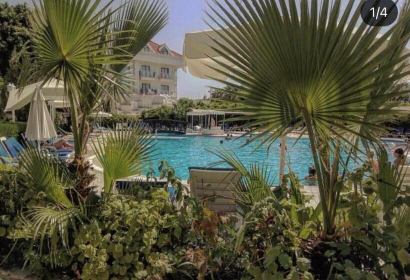 Grand Mir Azura Hotel&spa Ultra All Inclusive