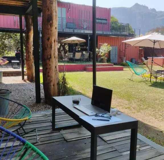 ホテル Containers Park