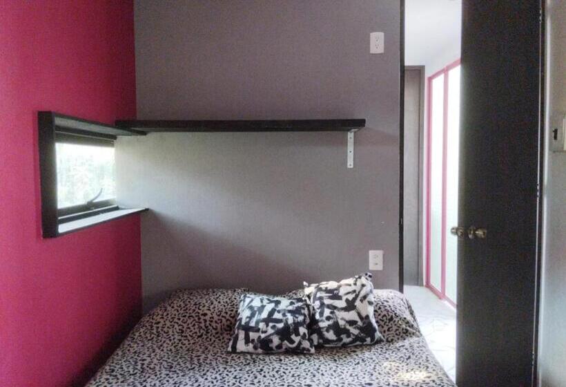 هتل Containers Park