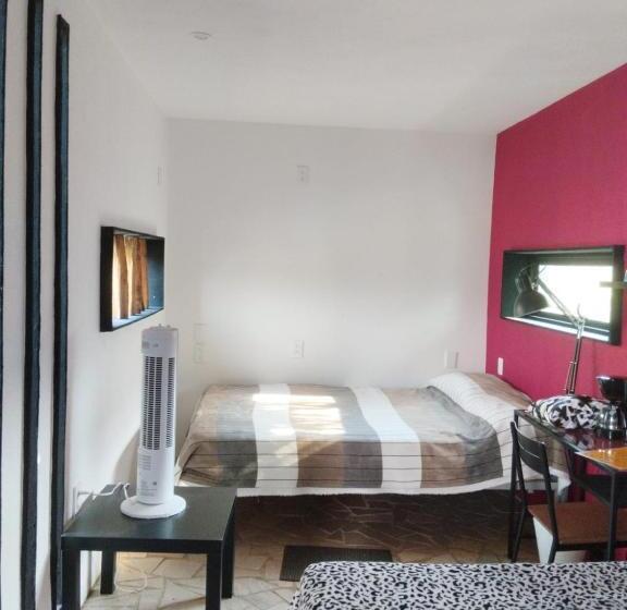 Hotel Containers Park