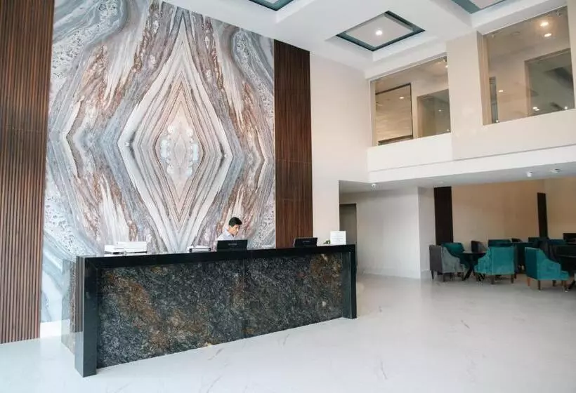 هتل High Garden Grand