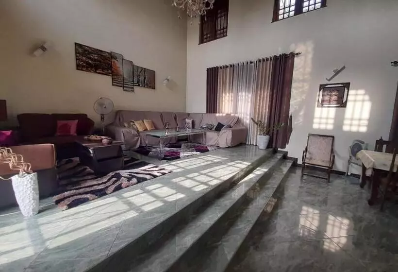 Majatalo Bellwood Residence