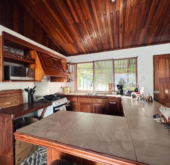 پانسیون Casa Verde