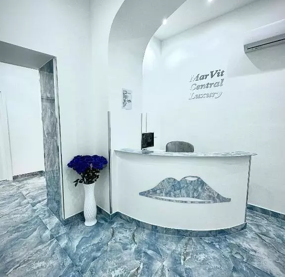 پانسیون Marvit Central Luxury