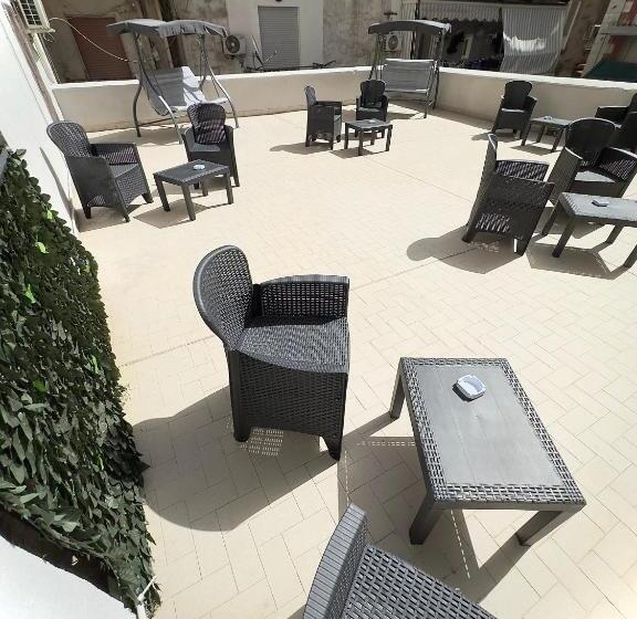 پانسیون Marvit Central Luxury