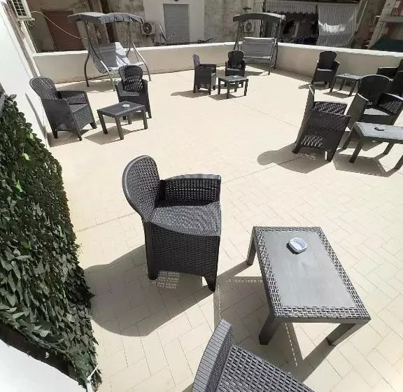 پانسیون Marvit Central Luxury