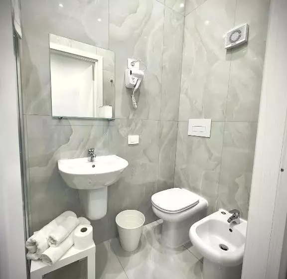 پانسیون Marvit Central Luxury