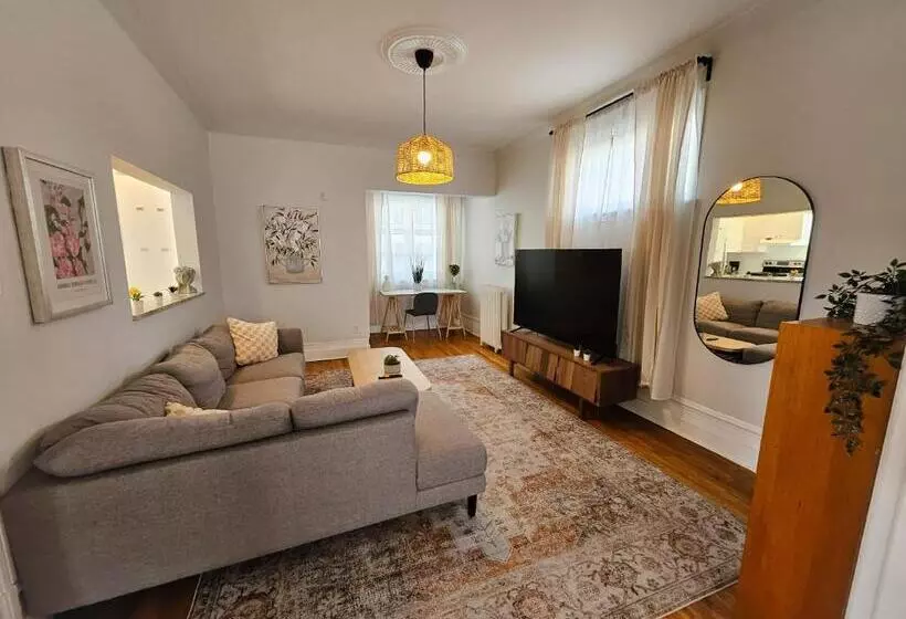 Majatalo Ottawa Downtown Cozy Guesthouse