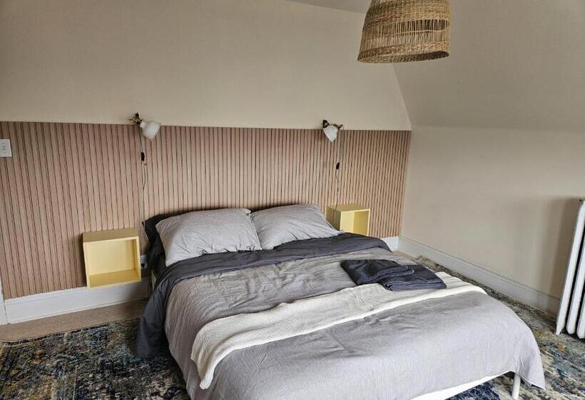 פנסיון Ottawa Downtown Cozy Guesthouse