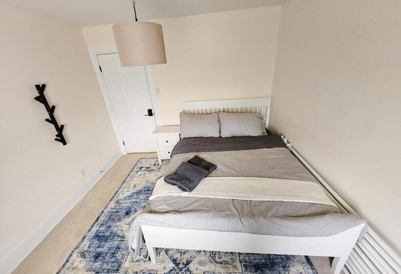 פנסיון Ottawa Downtown Cozy Guesthouse