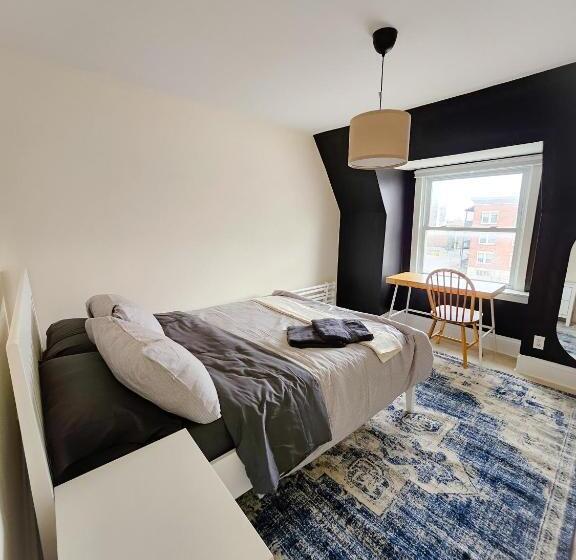 פנסיון Ottawa Downtown Cozy Guesthouse