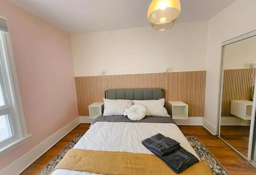Majatalo Ottawa Downtown Cozy Guesthouse