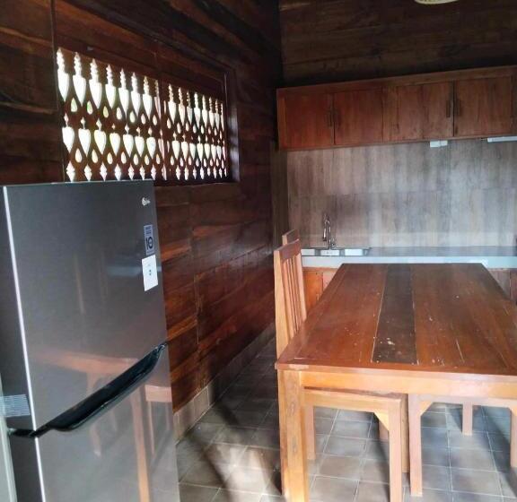 פנסיון Rumah Impian Padang Kecag