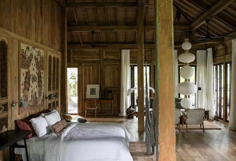 ペンション Umah Cengkeh Villa