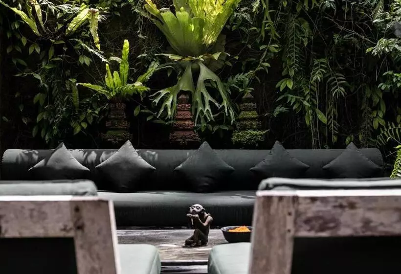 ペンション Umah Cengkeh Villa