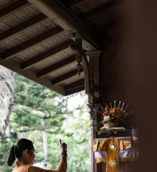 ペンション Umah Cengkeh Villa