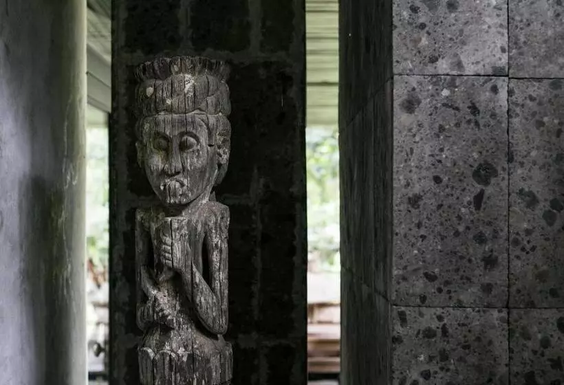 ペンション Umah Cengkeh Villa