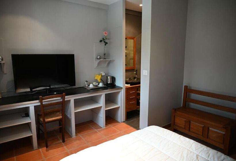 민박 A L Orée Du Bois