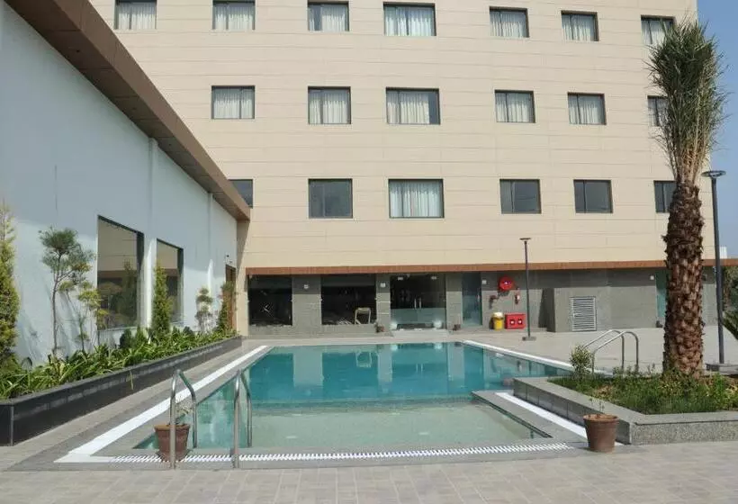 ホテル Crown Park Luxury