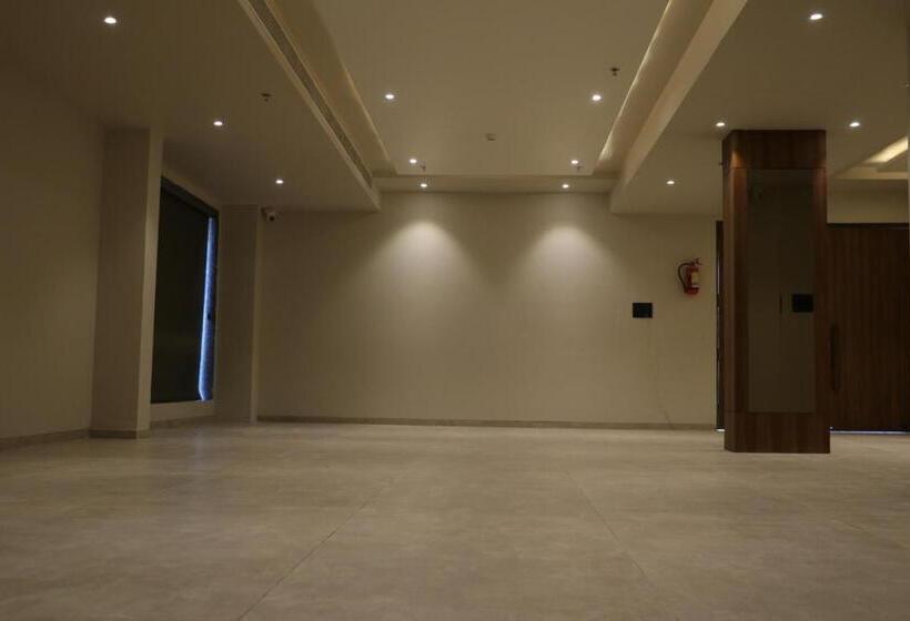 酒店 Crown Park Luxury