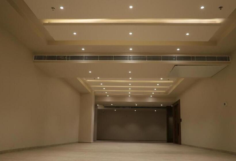 酒店 Crown Park Luxury