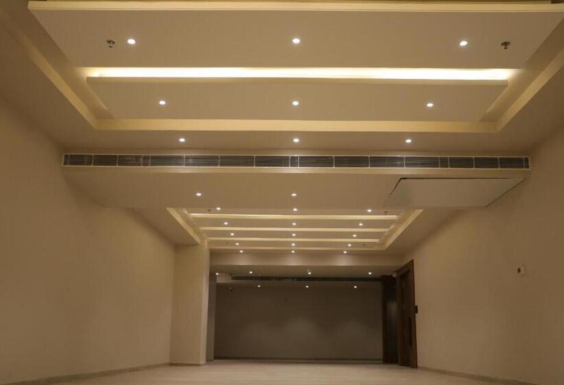 酒店 Crown Park Luxury