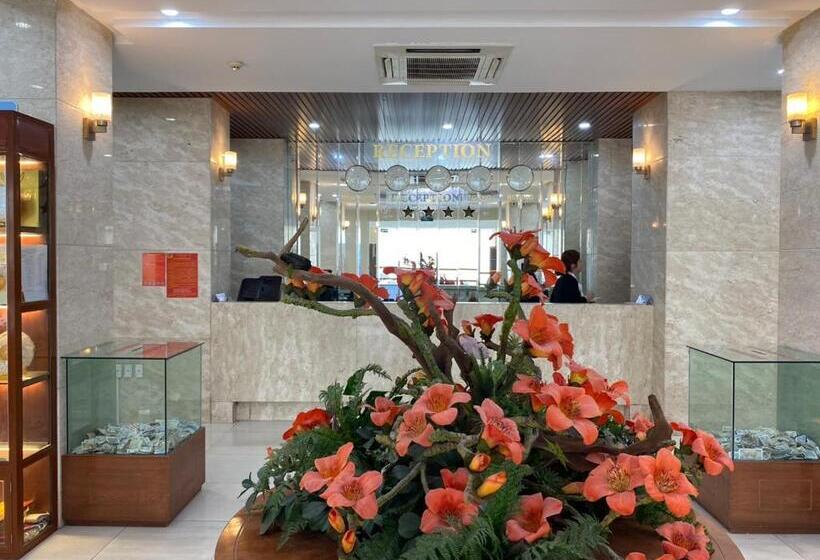 Hotel Nguyễn Quyền