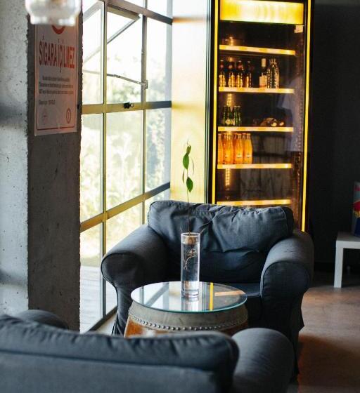 Отель Quonset Glamping