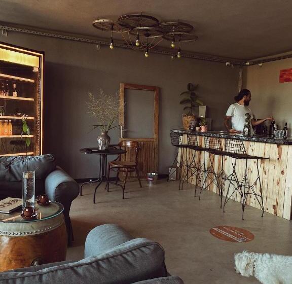 Отель Quonset Glamping