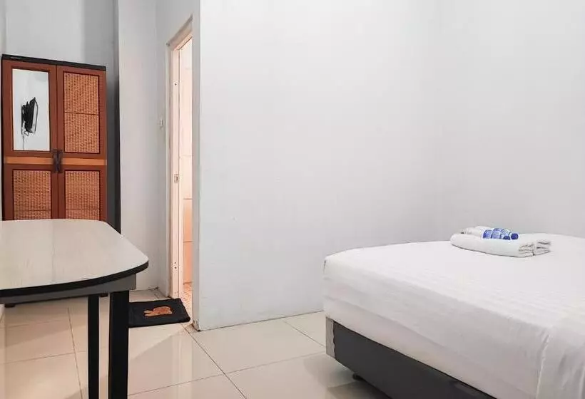 هتل Reddoorz Syariah Near Lapangan Persijam Jambi