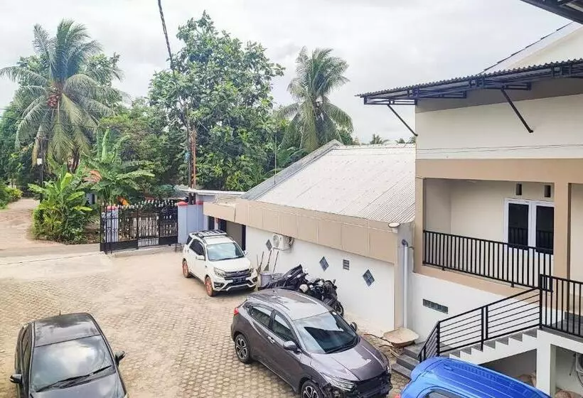 هتل Reddoorz Syariah Near Lapangan Persijam Jambi