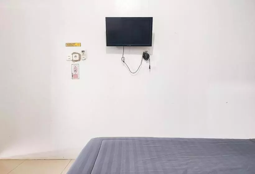 هتل Reddoorz Syariah Near Lapangan Persijam Jambi