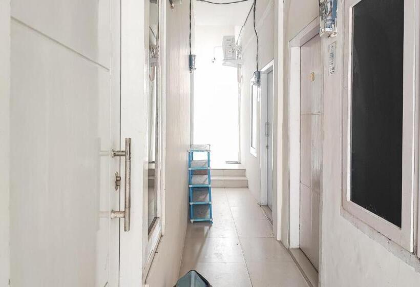 Hotel Reddoorz Syariah Near Lapangan Persijam Jambi