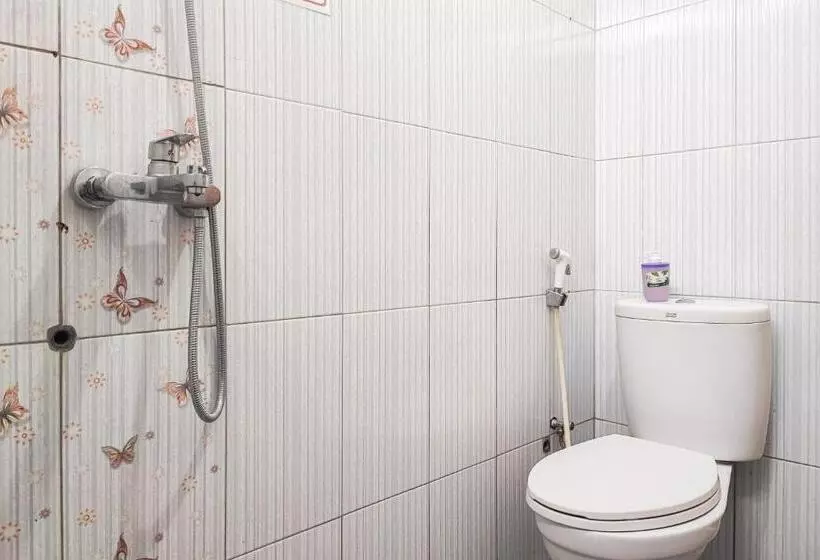 هتل Reddoorz Syariah Near Lapangan Persijam Jambi