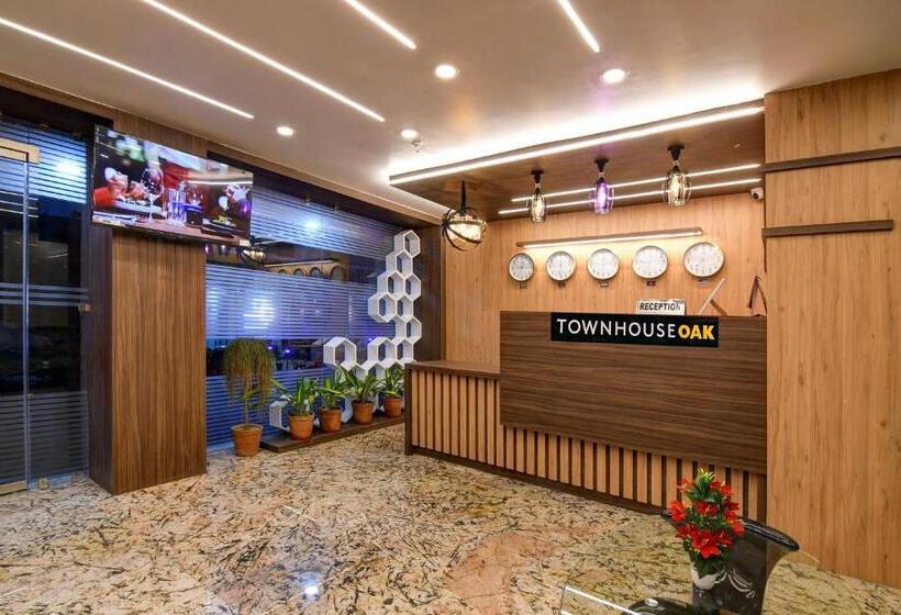 호텔 Super Townhouse Oak Bulbuli Neer