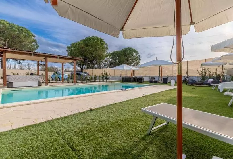 Villa Cangiano B&b And Pool