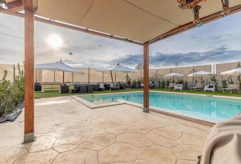 Villa Cangiano B&b And Pool